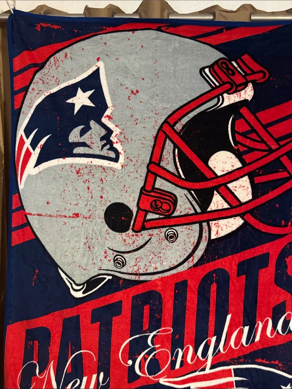 New England Patriots NFL Helmet Tapestry 60 x 80 Northwest  blanket.